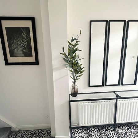 Luxury Belfast Stay - Townhouse Exteriör bild