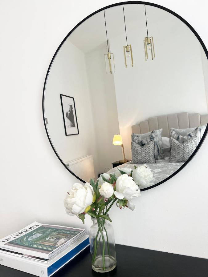 Luxury Belfast Stay - Townhouse Exteriör bild