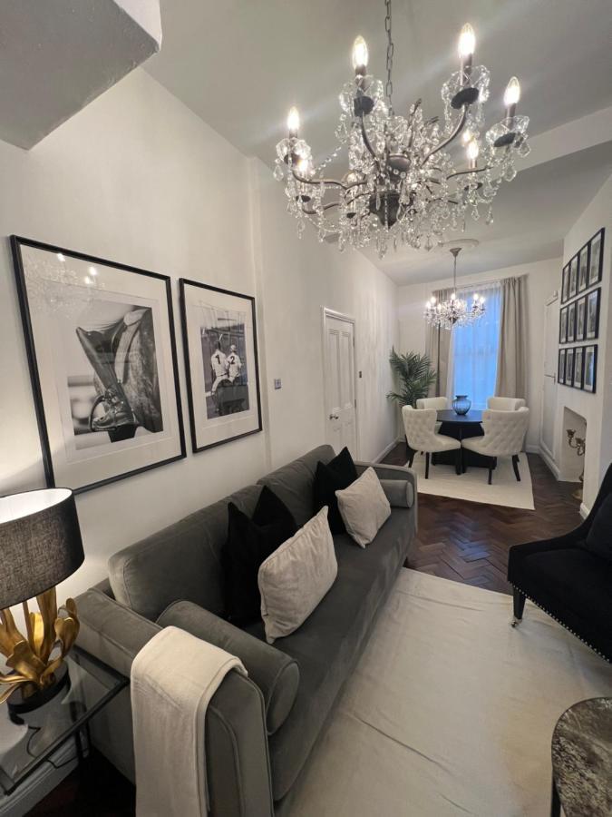 Luxury Belfast Stay - Townhouse Exteriör bild